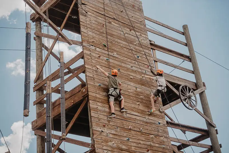 kids on the Vertical Playpen